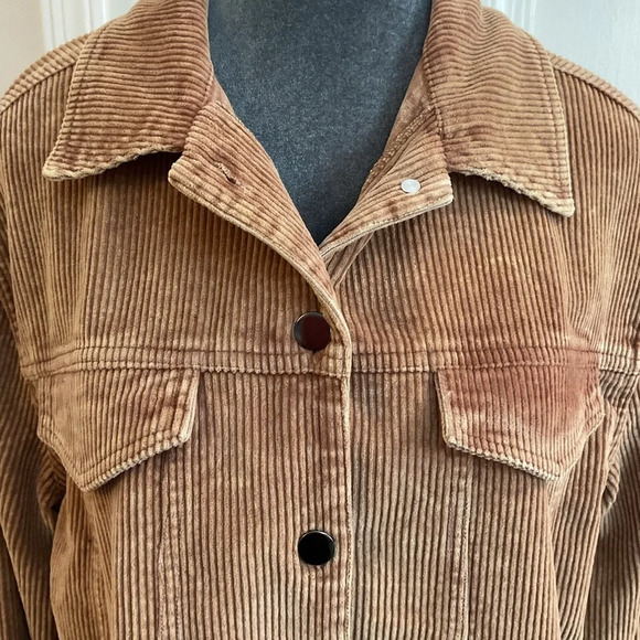 🩷Long Sleeve Corduroy Jacket 🩷 - Picture 4 of 6